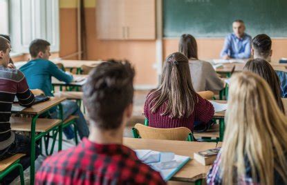 Ministerin Feller: Wir machen an unseren Schulen einen.